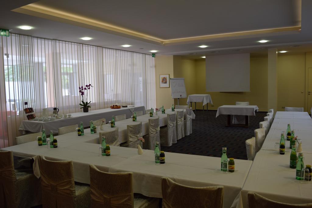 Stadthotel Guertler Amstetten Exterior foto